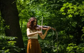 Eider Armendariz spelend in park 500