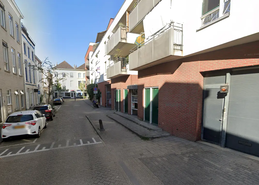 Gitaarles in Arnhem - Driekoningendwarsstraat 87